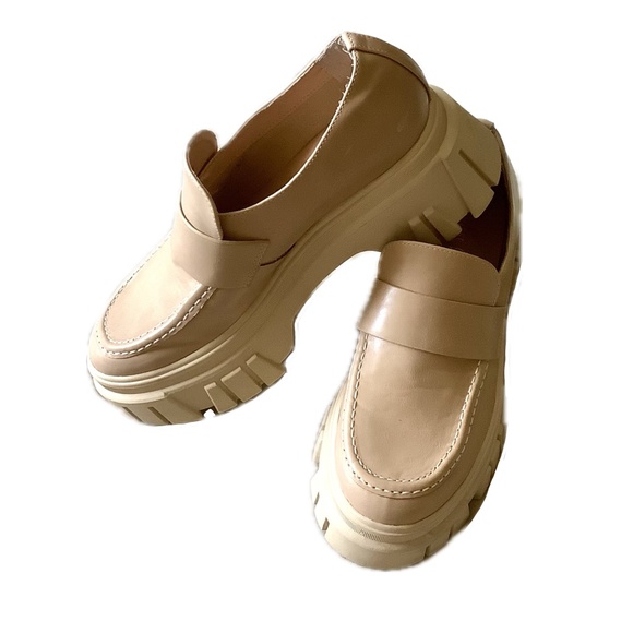 chinese laundry jensen lug sole loafer in natural size 7.5 - Picture 2 of 6